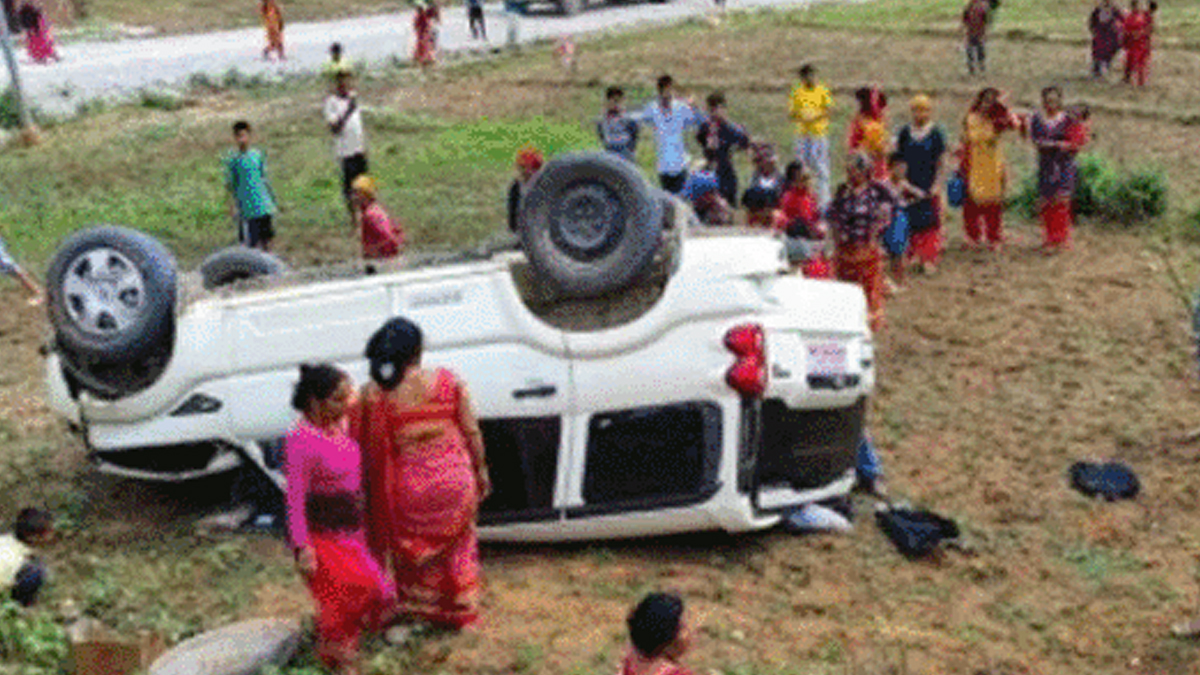 प्रदेश मामिला समितिका सभापति खड्का सवार गाडी दुर्घटनामा